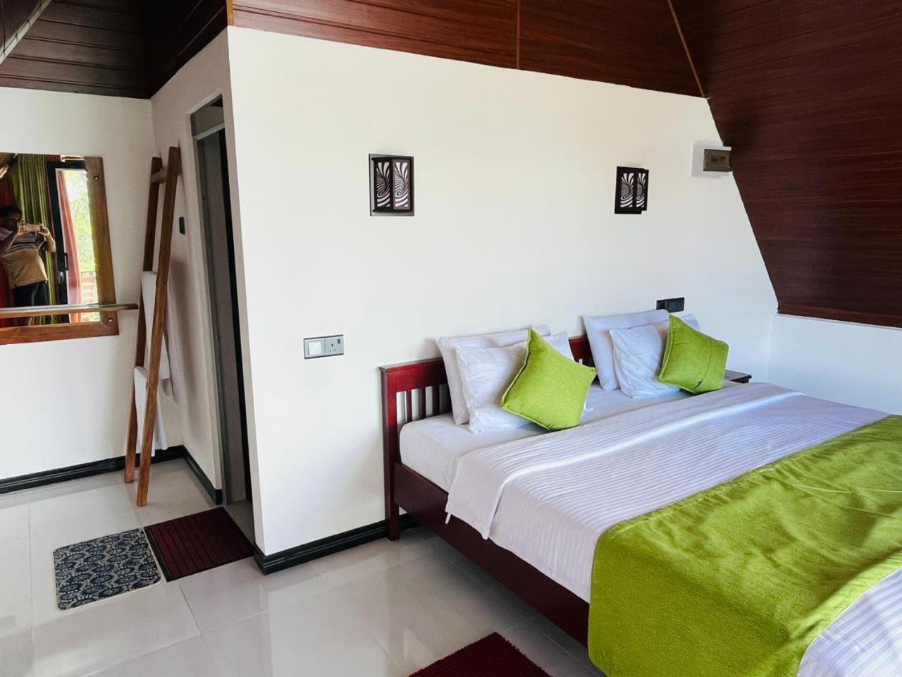 Cloudy Hill Cottage Ella Luaran gambar